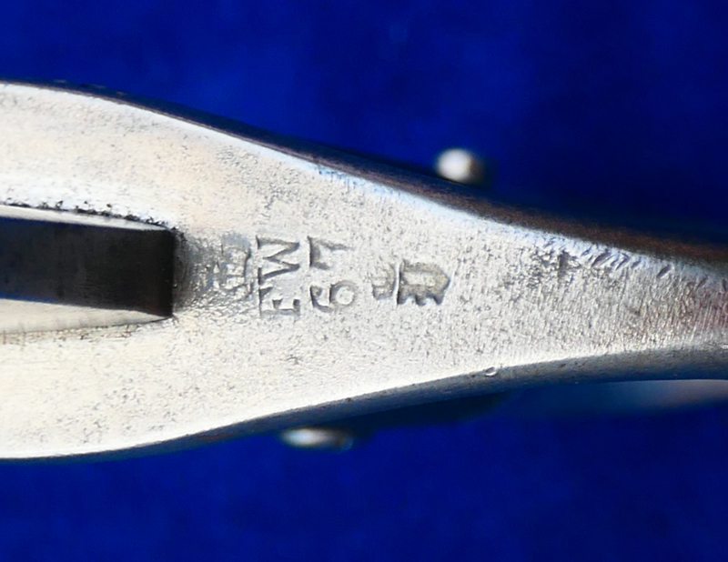 FW Stempel auf der Parierstange