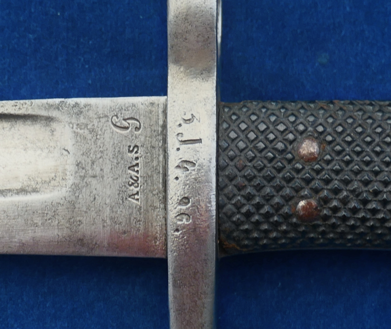 Hirschfaenger M/65 Teilansicht Quartseite